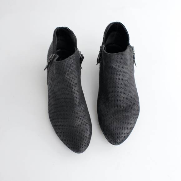 Soft Perforated Leather Ankle Boots Booties Shoes - Picture 3 of 8